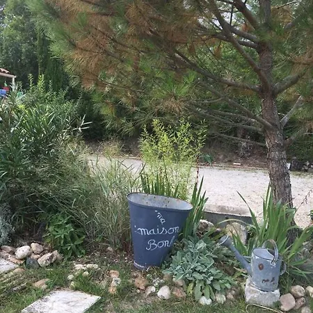 Les Treillettes Holiday home *